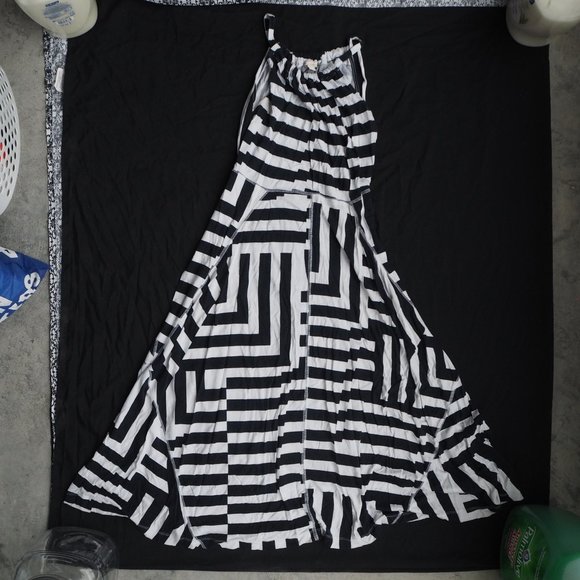 Geometric Print High Neck Midi Dress - Picture 1 of 6